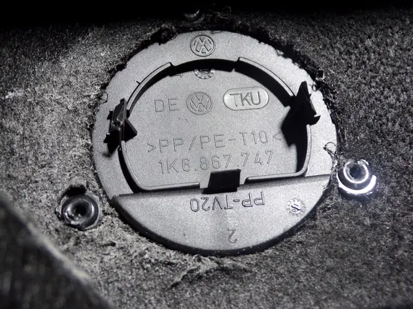 Garniture de hayon VW PASSAT B7 1K6867747 image 9