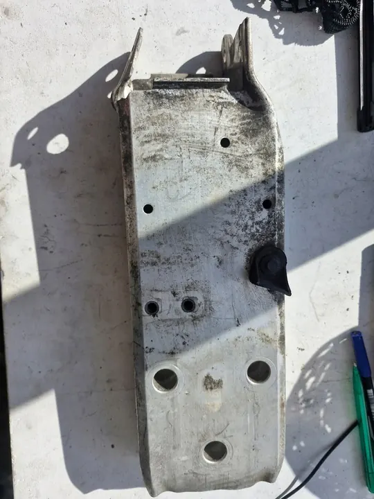 BMW 4 (F32/F33/F36/F82) 2013 - 2020 Höger Stötdämpare OEM image 3