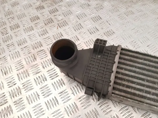 Mercedes Intercooler OEM A2045000300 C-luokka W204 image 5