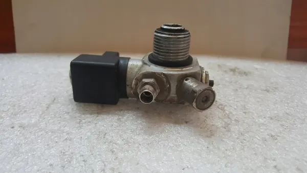 Válvula gas GNC OEM 3AA959975 para VW Touran image 4