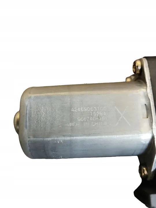 Achterste rechter raammotor VOLVO V40 CROSS COUNTRY image 4