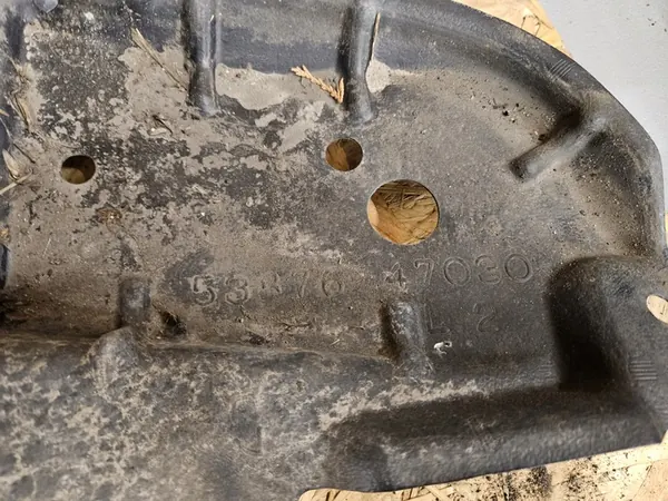 Toyota Prius III 09-15 Left Front Wheel Arch OEM image 3