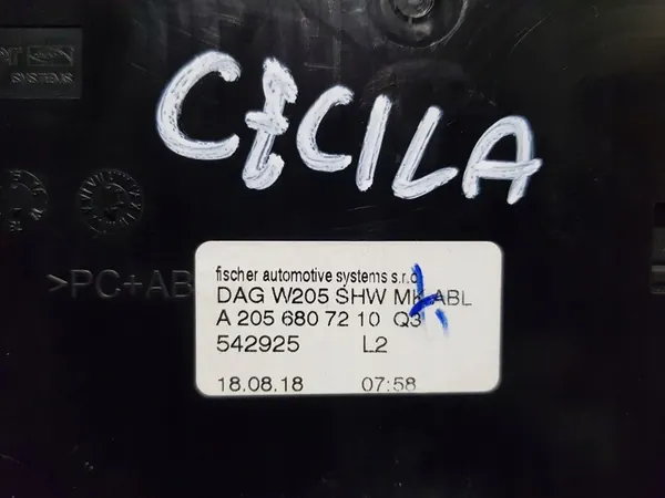 Tuhkakuppi Lokero Mercedes W205 GLC X253 image 8