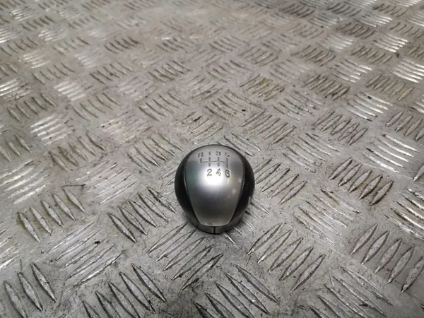 Pommeau de levier SsangYong Korando OEM FOB20263 image 2