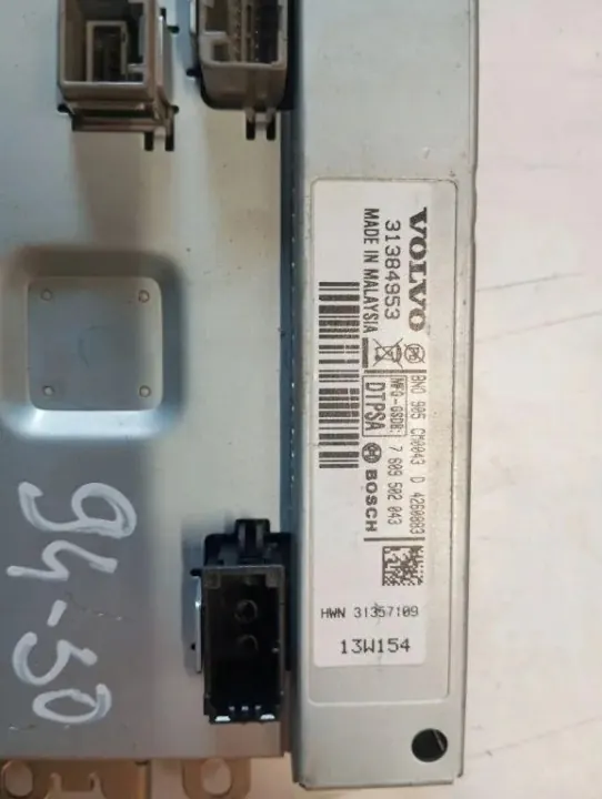 Volvo V40 Navigointinäyttö OEM 31234050 - Käytetty image 3