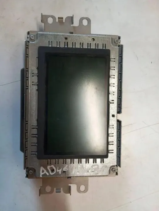 Volvo V40 Navigointinäyttö OEM 31234050 - Käytetty image 5