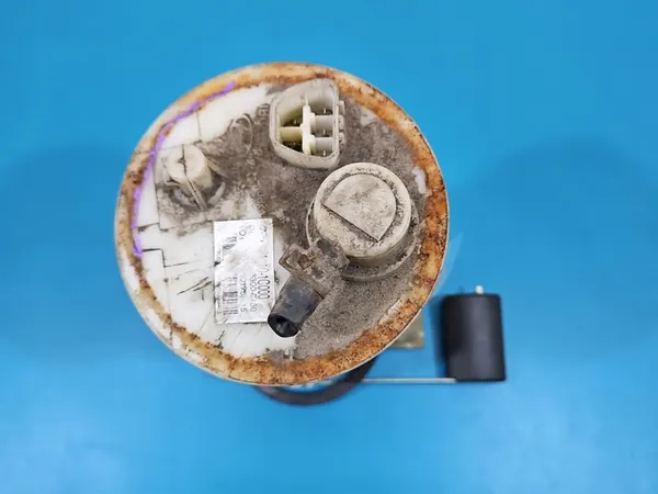 Bomba de Combustível Hyundai Getz 1.3 12V Carcaça e Conector Danificados image 3