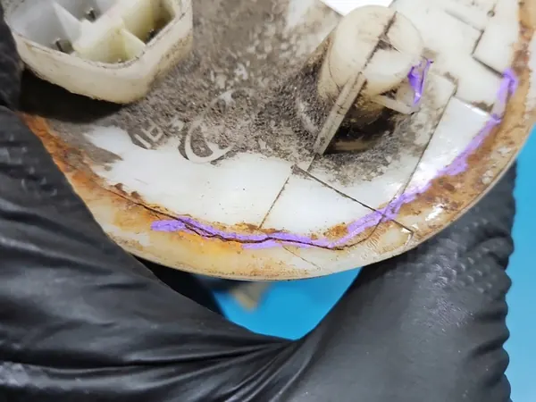 Bomba de Combustível Hyundai Getz 1.3 12V Carcaça e Conector Danificados image 7