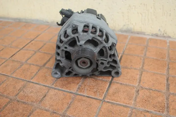 Vaihtovirtageneraattori Citroen C3 OE 9642879480 image 2