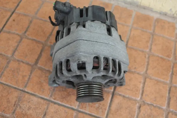 Vaihtovirtageneraattori Citroen C3 OE 9642879480 image 3