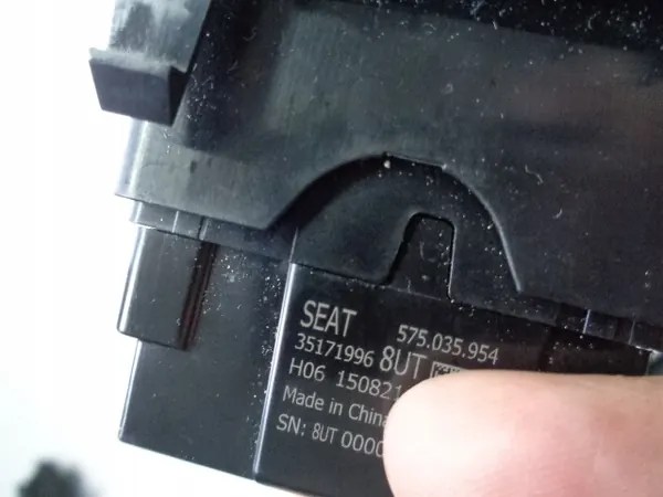 Enchufes USB OEM 575035954 para Audi Q3 II image 4