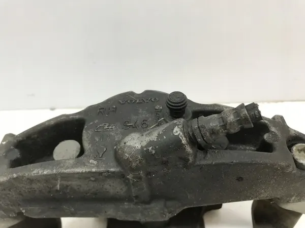 Vordere rechte Bremszangen Volvo XC70 II image 6