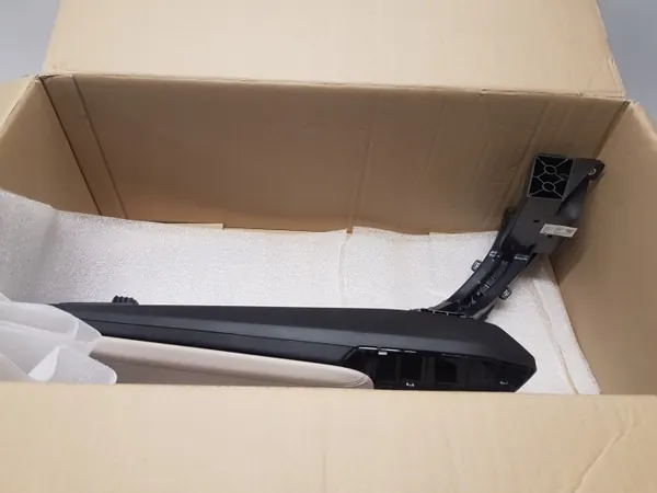 Armauflage BMW X1 U11 U06 OEM 5B3DD31 - Gebraucht image 7