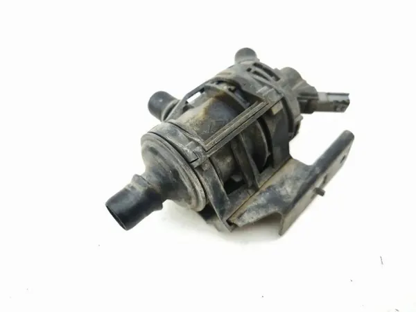 Caja termostato OEM 110615JU0B para Nissan Navara D22 image 2