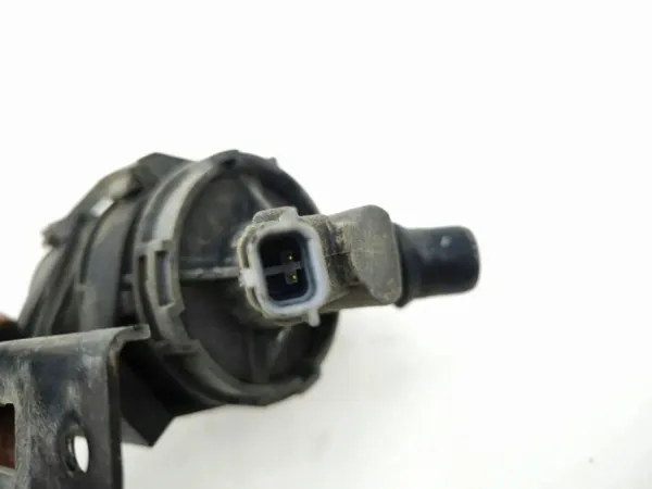 Caja termostato OEM 110615JU0B para Nissan Navara D22 image 6