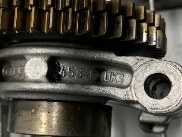 OEM Árvore de Cames Mancal Direito Audi A6 C7 3.0 218CV 11-18 image 5