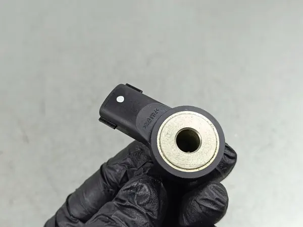 Sensor de golpeteo Mitsubishi OE OEM A2C959256 - Usado image 3