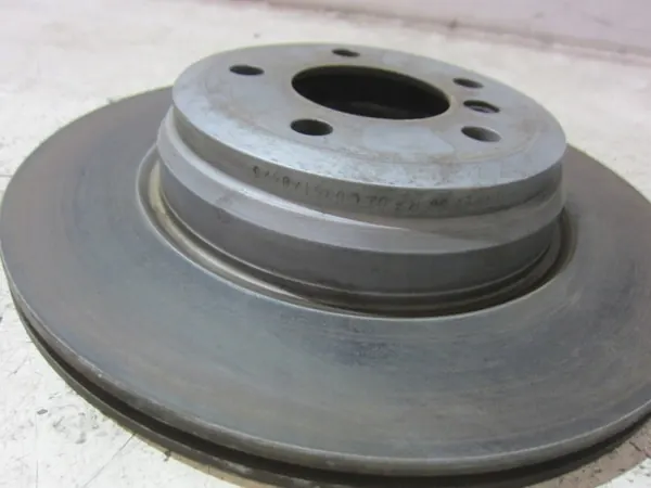 OEM 34216864899 Bremscheiben & Beläge Hinten 330x20 image 4