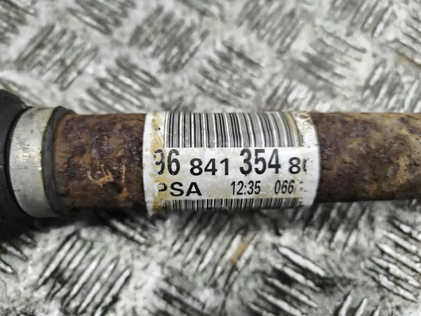 Citroen DS4 2013 Côté Droit Demi-Axe Avant image 3