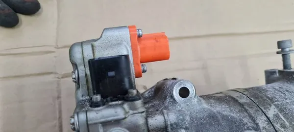 Compressore AC Audi A6 A7 2.0 TFSI Ibrido OE 4G0816797F image 6