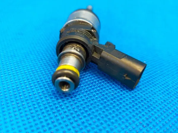 Iniettore VW PASSAT B6 06Q906036A image 7