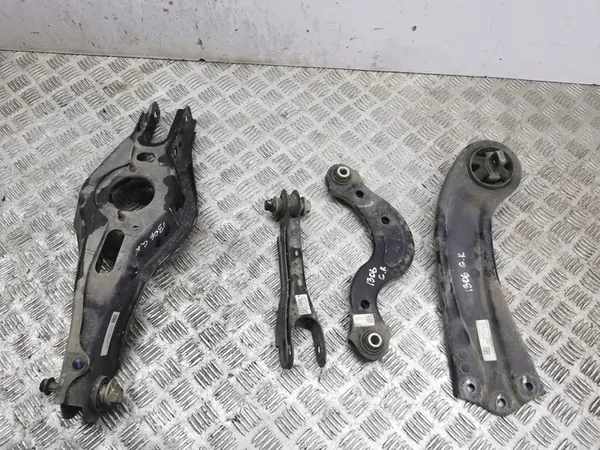 TUCSON IV BRACCIO POSTERIORE SINISTRO 55210-N9050 image 2