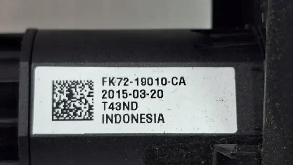 Land Rover USB-Steckdose OEM FK7219010CA - Gebraucht image 8