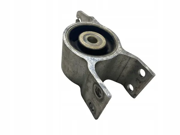 Bakbussning Främre Arm MB A A2473330500 image 2