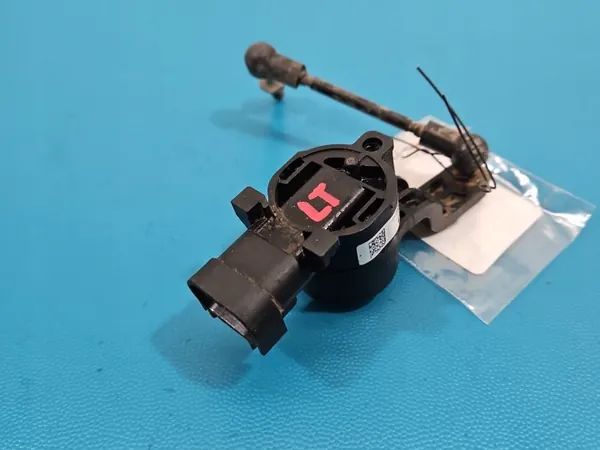 Sensor de Nível Xenon OEM 84171606 para Opel Insignia B image 2