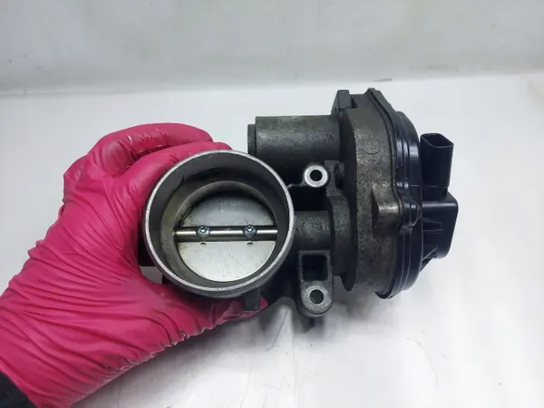Corpo de borboleta VP4F9U9E928AB para Ford Focus MK2 2.0 image 7
