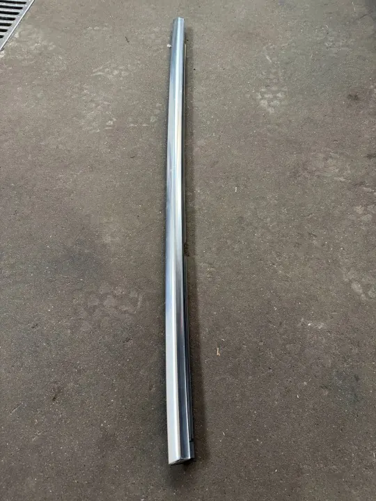 Mercedes GLC Deurlijst Links Achter OEM A2547301500 image 2