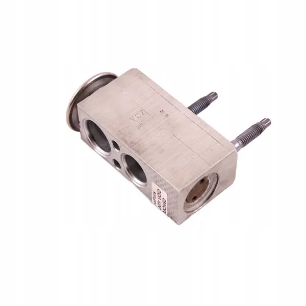 A/C Laajennusventtiili Mercedes W176 W246 A2468300084 image 10