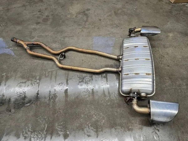 VW Touareg II 7P 3.0 TDI Endschalldämpfer OEM Teil image 3