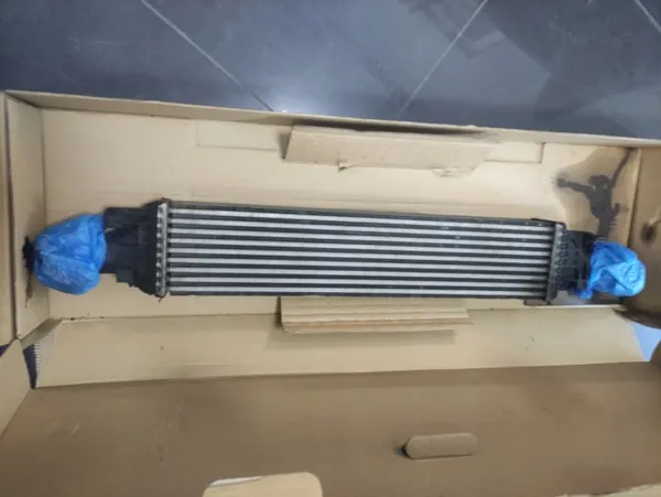Audi Q5 A7 A5 A4 Intercooler OEM 8K0145805G image 2