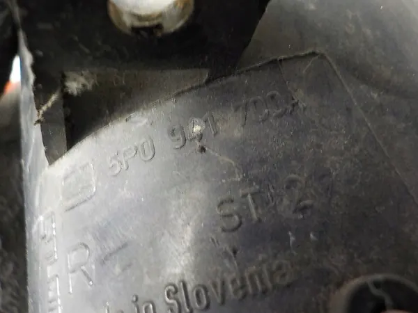 Farol Halógeno Direito SEAT OE 5P0941700A image 4