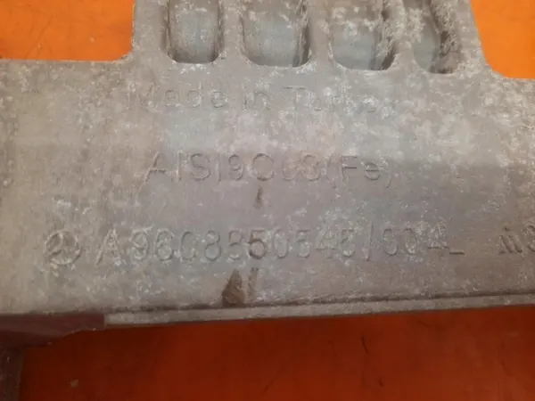Degrau Mercedes Actros MP4 OEM A9608850545 - Usado image 3