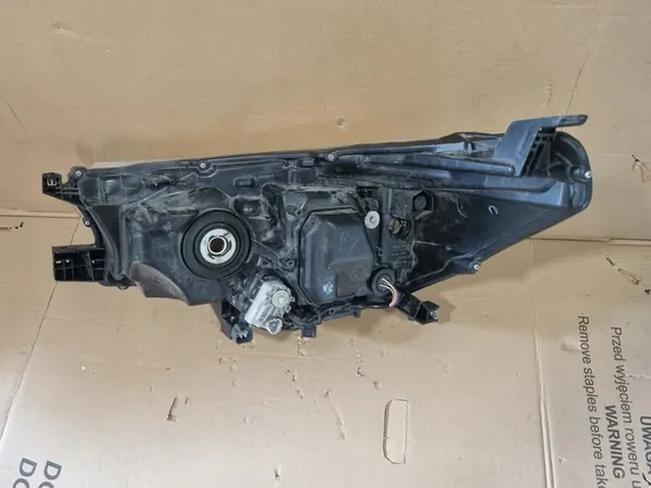 Faros delanteros derecho Toyota Hilux 2016- image 4