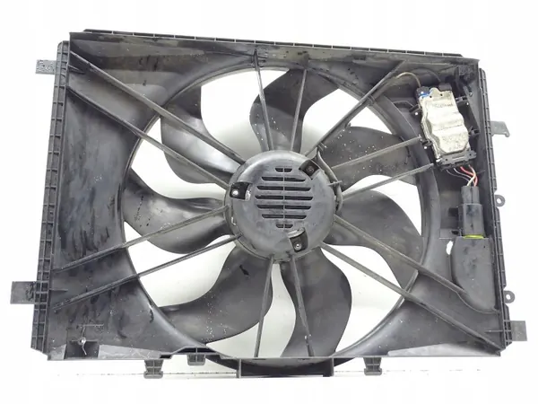 Radiatorventilator OEM A2045000193 Mercedes W204/W212 image 3