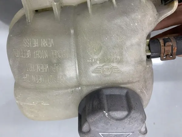 Uitzettank OEM 17137823626 voor MINI Cooper R56 image 4