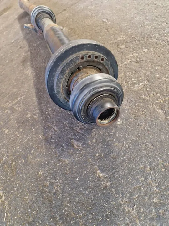 Volkswagen Touareg II 2011 Drivaxel image 2