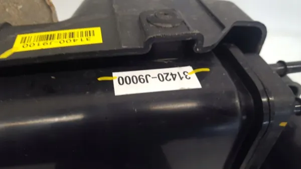 Filtre à charbon usagé OEM 31400-J9100 pour Hyundai image 3