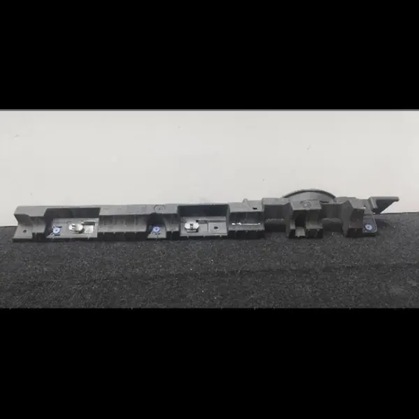 Kynnyskiinnitys vasen etu OEM 764590333R Renault image 2