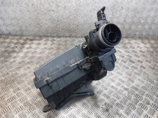 Ilmansuodattimen kotelo + ilmamassamittari Passat B6 2.0 TDI image 2