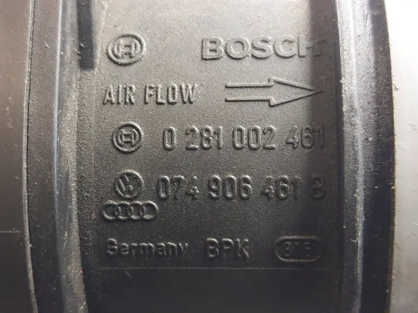 Ilmansuodattimen kotelo + ilmamassamittari Passat B6 2.0 TDI image 3