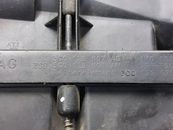 Ilmansuodattimen kotelo + ilmamassamittari Passat B6 2.0 TDI image 5