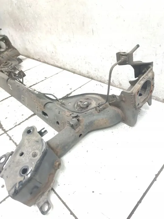 Viga traseira Nissan Juke OEM ARA277957 - Usado image 3