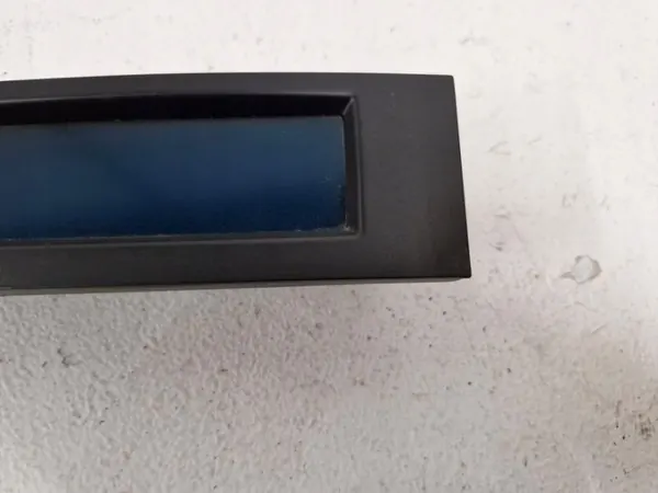 Peugeot 5008 I Radio Display OEM 9676655380 - Gebruikt image 3