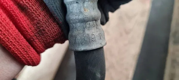 Audi A6 C6 Ölheberrohr OEM 4F0317819T Gebraucht image 7