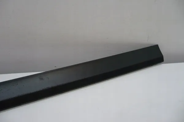 VW Passat B6 05-10 Left Front Door Trim Original image 2