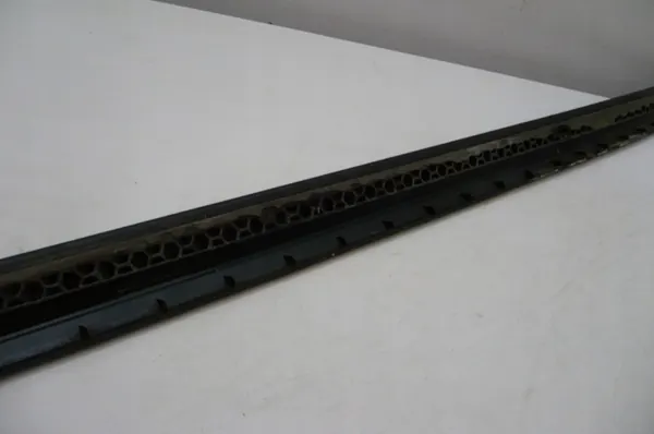 VW Passat B6 05-10 Left Front Door Trim Original image 9